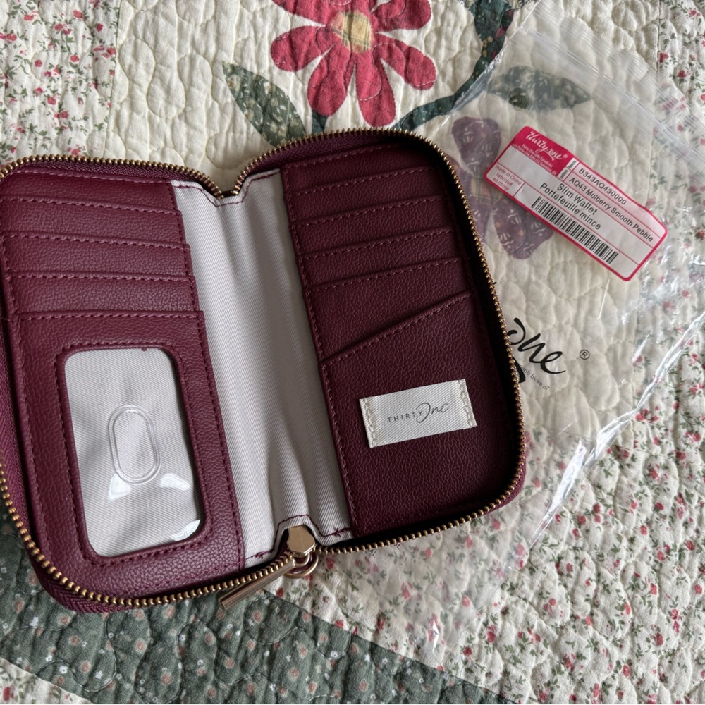 Thirty One Slim Wallet